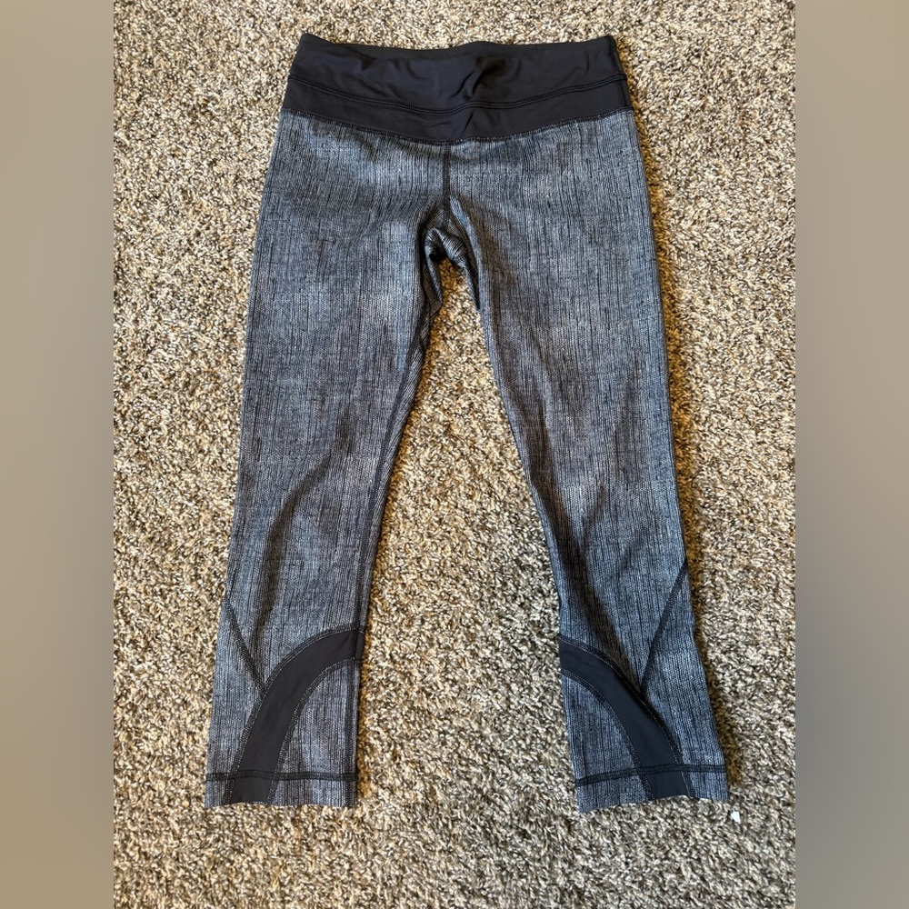 Lululemon Run: Inspire Crop II